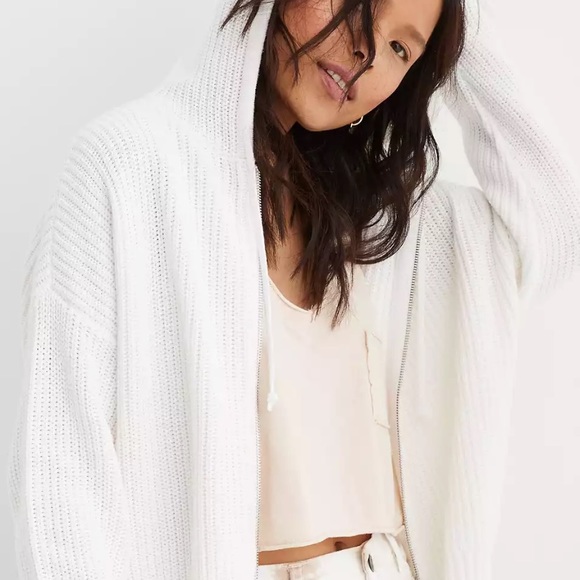 American Eagle Outfitters Tops - NWOT - Aerie/American Eagle Knit Zip-Up Hoodie - Size Large